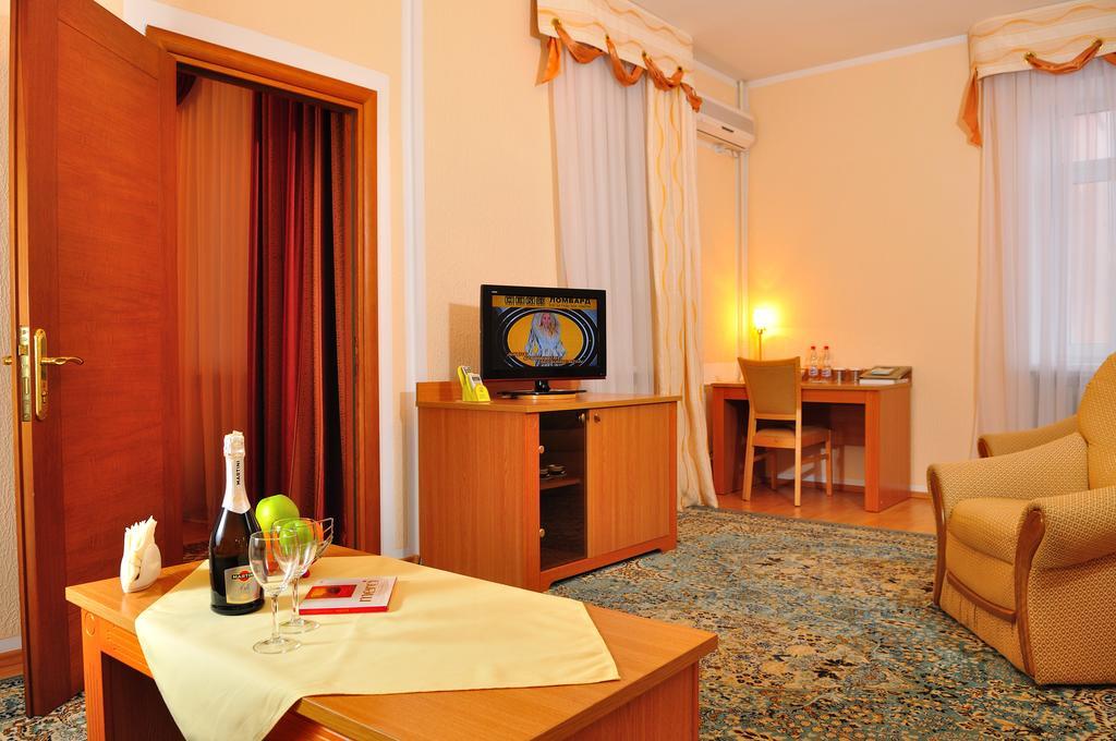 Altyn Dala Hotel Αστάνα Εξωτερικό φωτογραφία