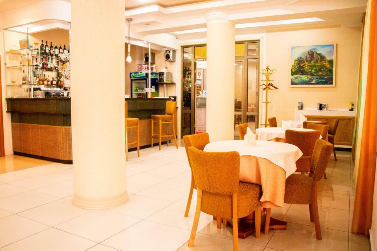 Altyn Dala Hotel Αστάνα Εξωτερικό φωτογραφία